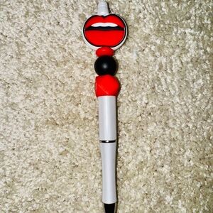Lovely Lips Mouth Pen